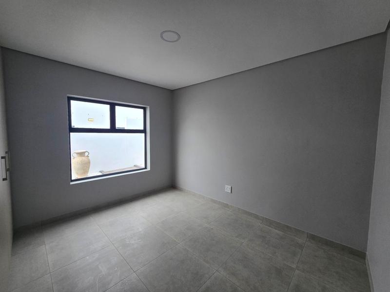4 Bedroom Property for Sale in Da Gama Bay Western Cape